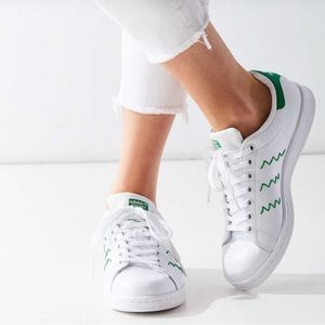 Women’s Adidas Originals Zig Zag Stan Smith green and white
